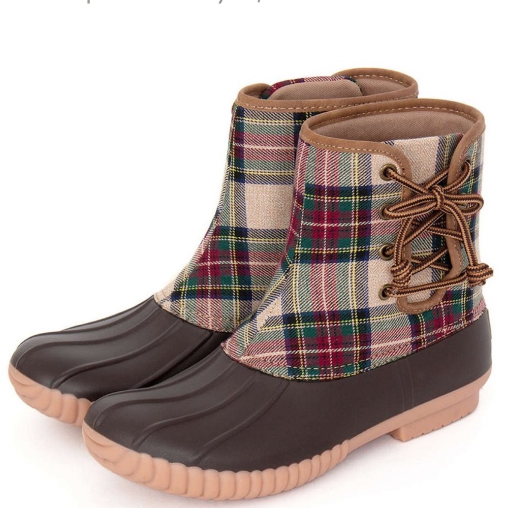 Marleylilly Camel Plaid Duck Boots SIZE 9